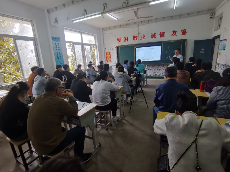 李建國(guó).jpeg